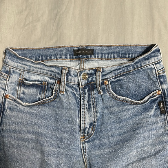 Silver Jeans - Picture 2 of 4